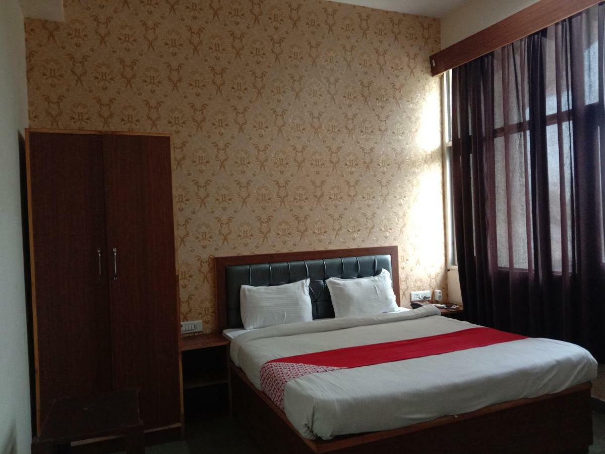 The Amsons Resorts Ludhiana Exterior foto